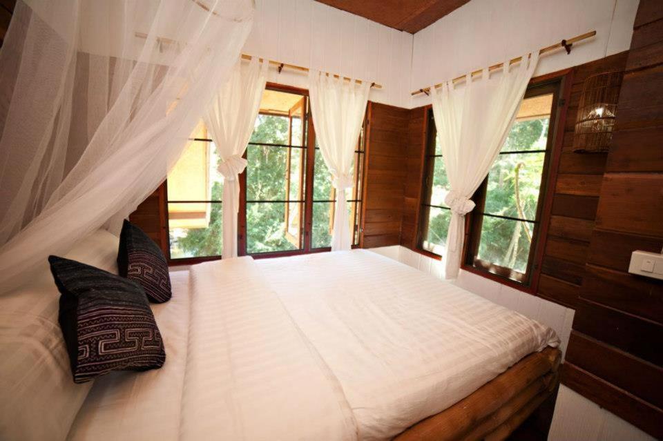 The Chai Lai Orchid Hotel Chiang Mai Phòng bức ảnh
